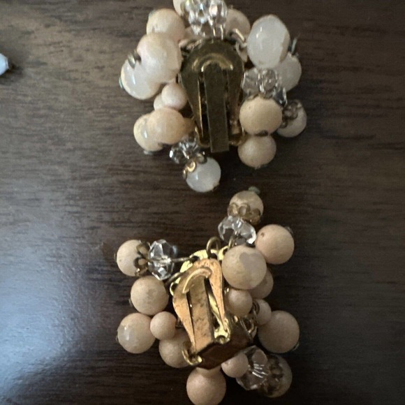 Lot (16) Vintage Clip On + Screw Back Earrings: Beaded Cluster Dangle More! - Picture 12 of 16
